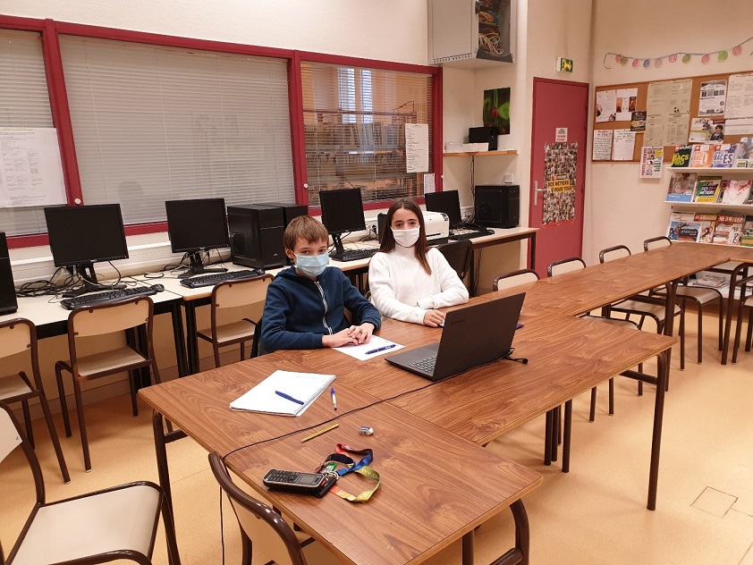 Des élèves Maristes au conseil départemental de la Drôme 