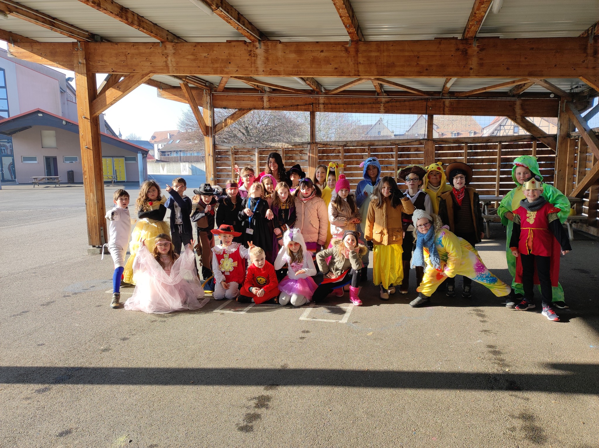 Carnaval haut en couleur suite...