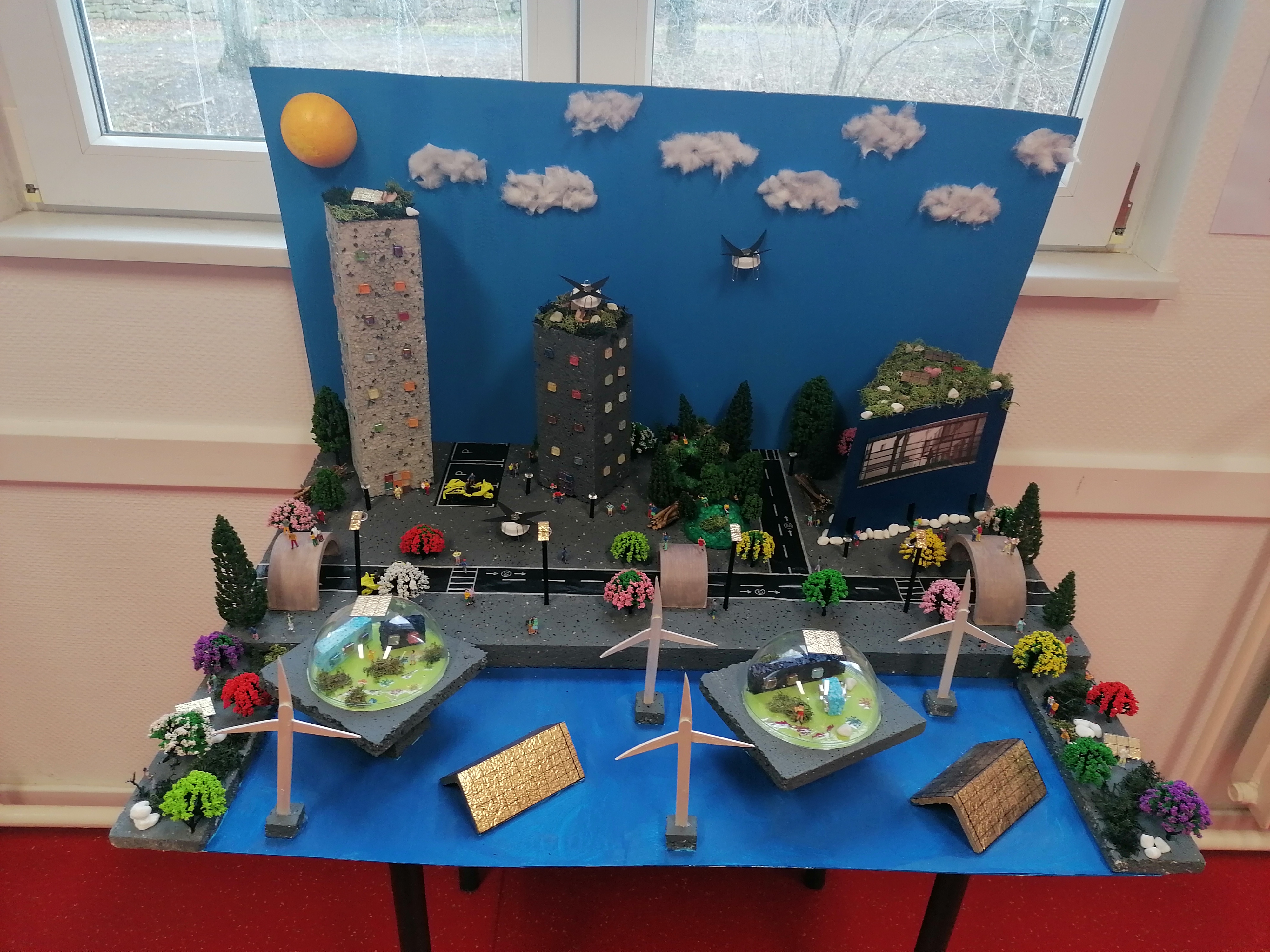 Exposition de maquettes au CDI du Collège