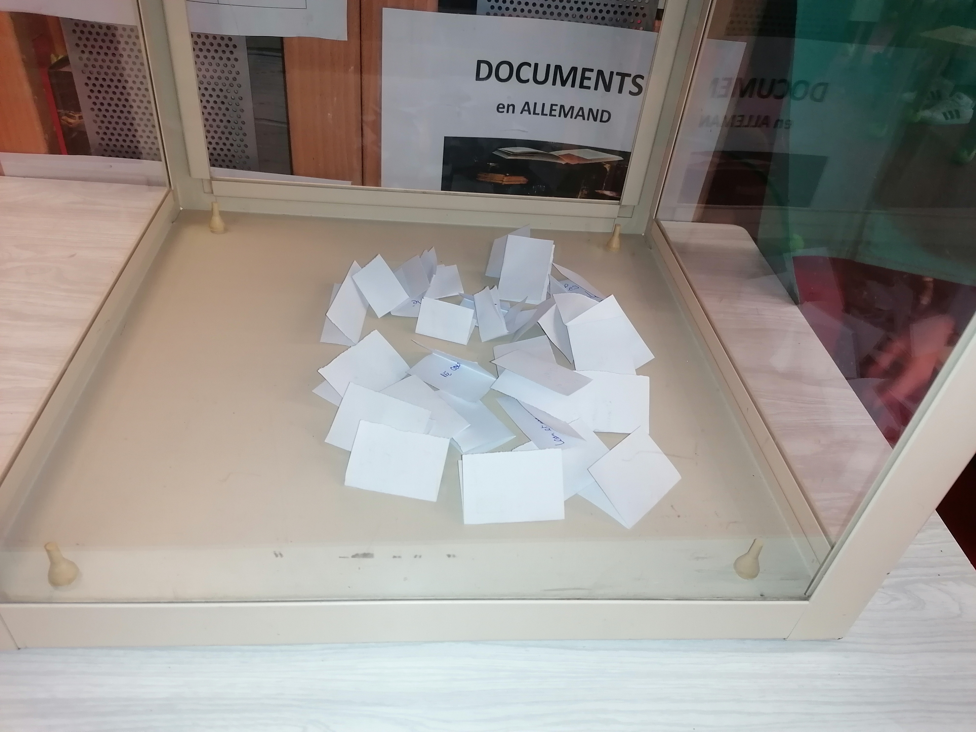 "Lundi 22 mai 2023 avait lieu au CDI du Collège le vote du 34è prix des Incorruptibles de la classe de 5C"