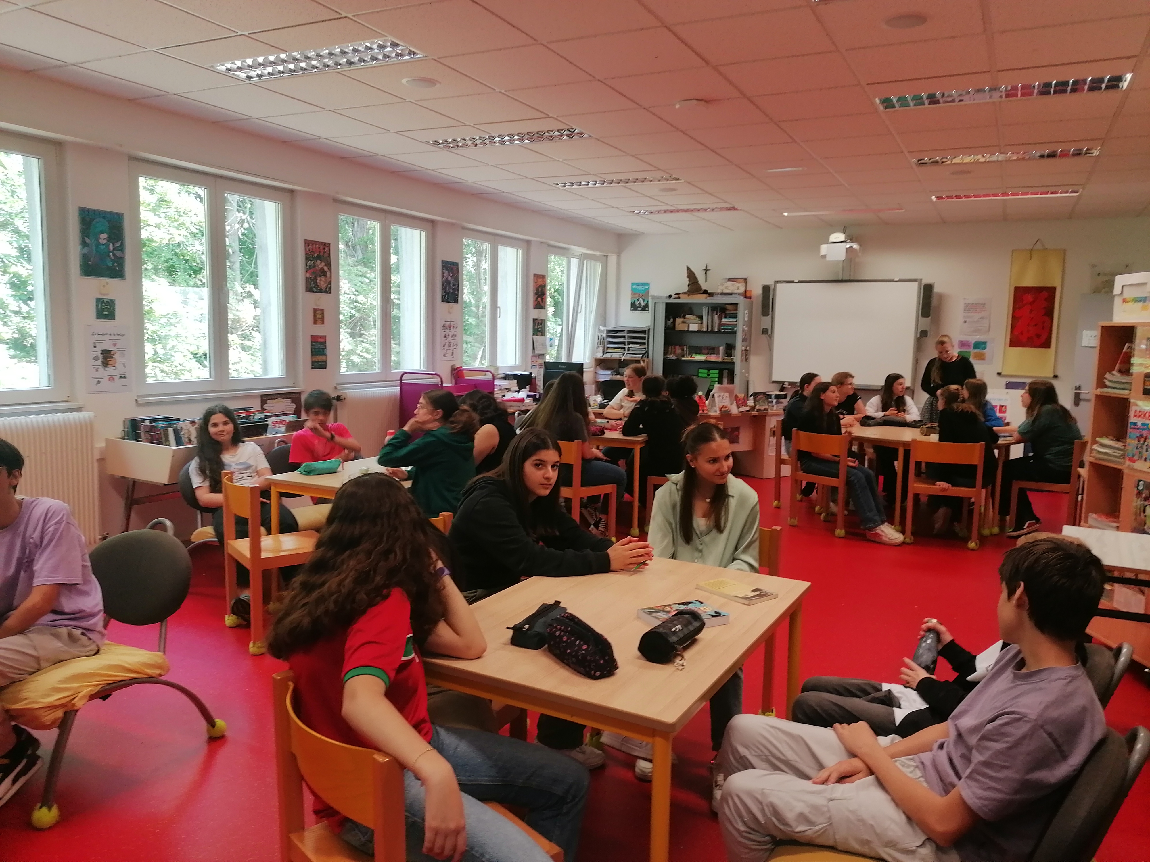 "Mardi 23 Mai 2023 avait lieu au CDI du Collège le vote du 34è prix des Incorruptibles de la classe de 4E"