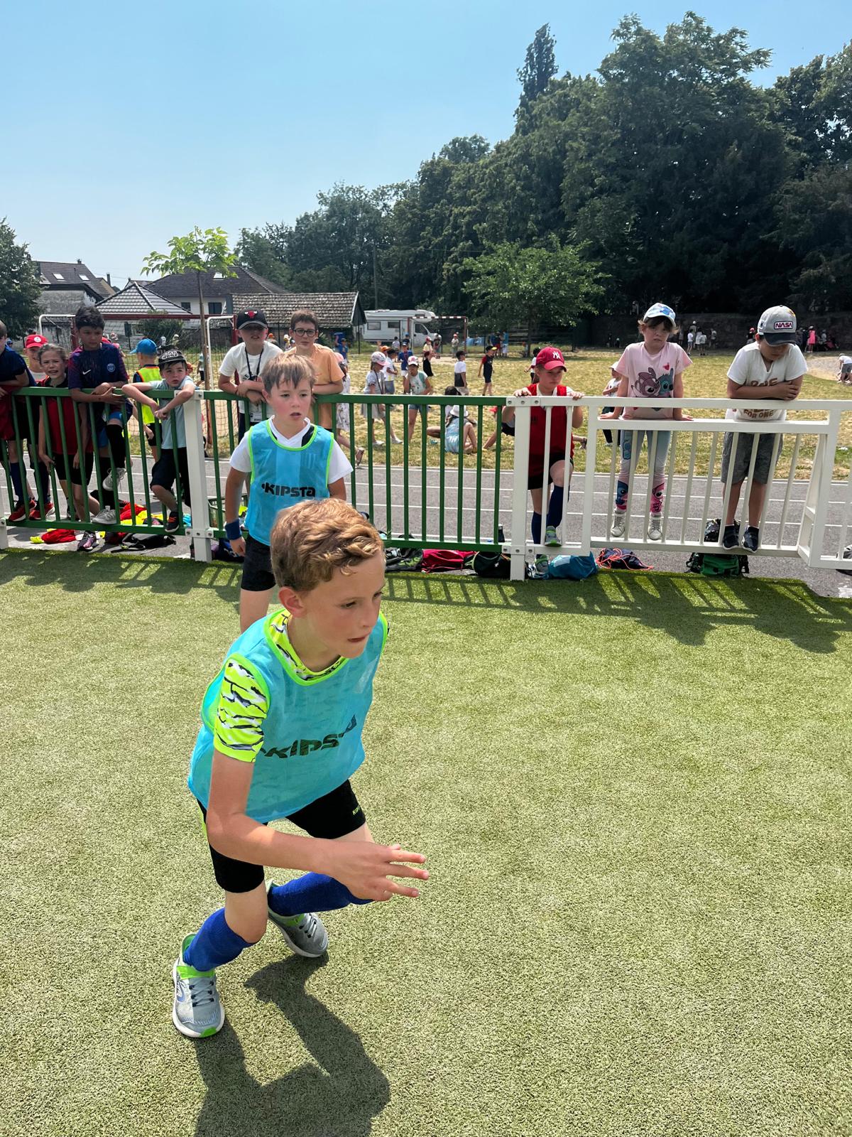 Tournoi de foot des 9èmes (suite)