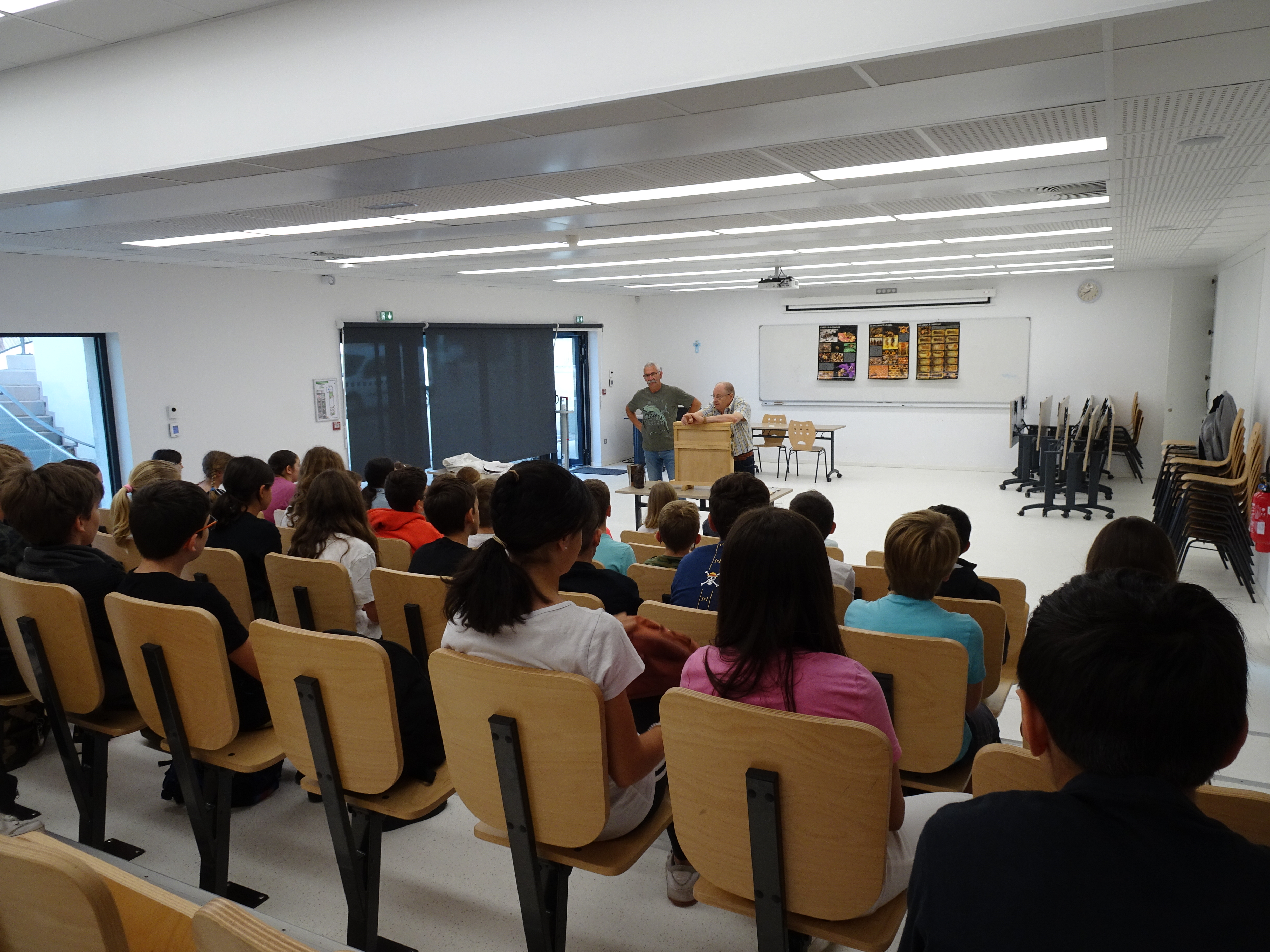 Ateliers apiculture des élèves de Mr TINTORI