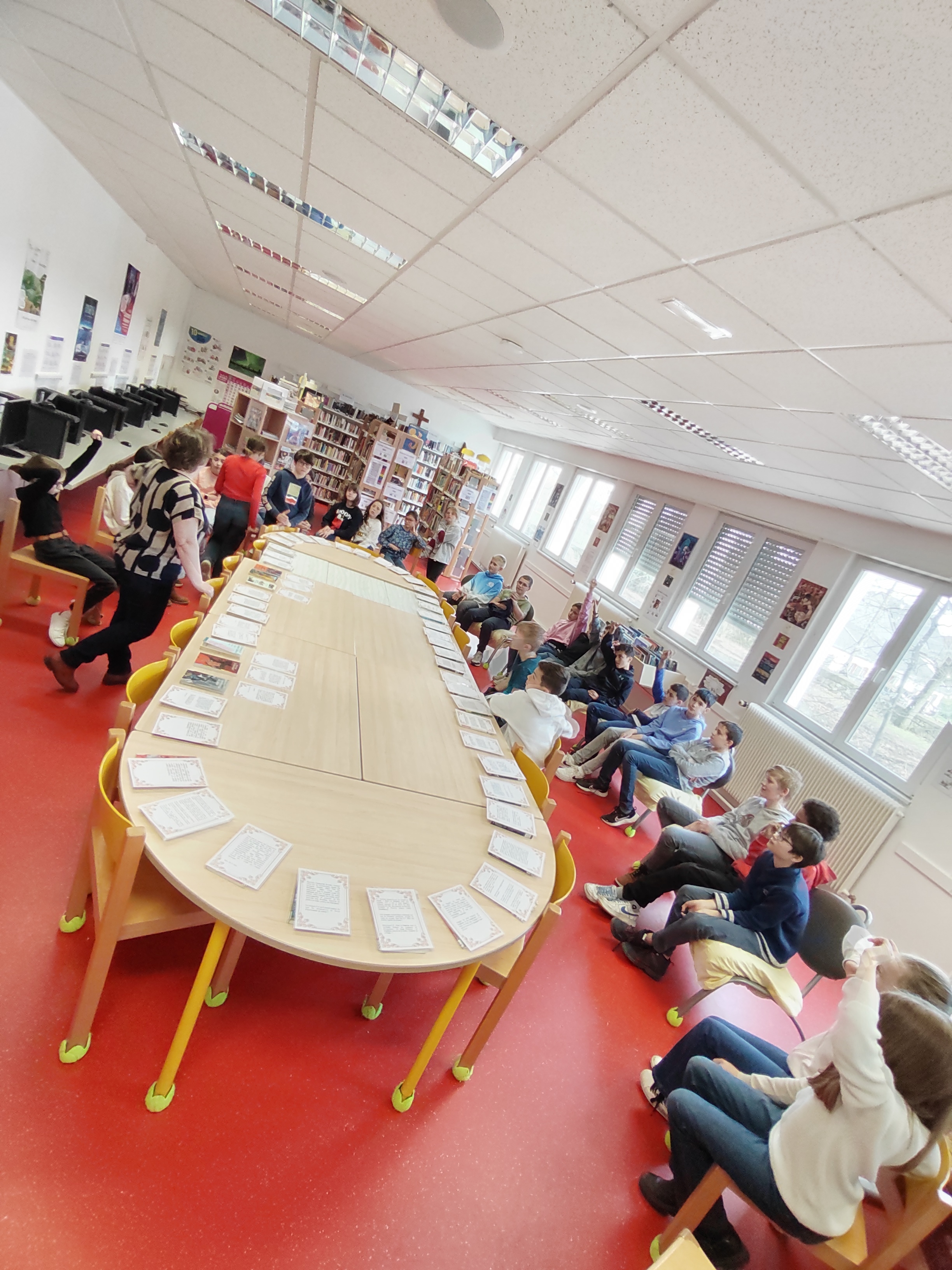 CDI Collège : 1ère séance de découverte des 6A