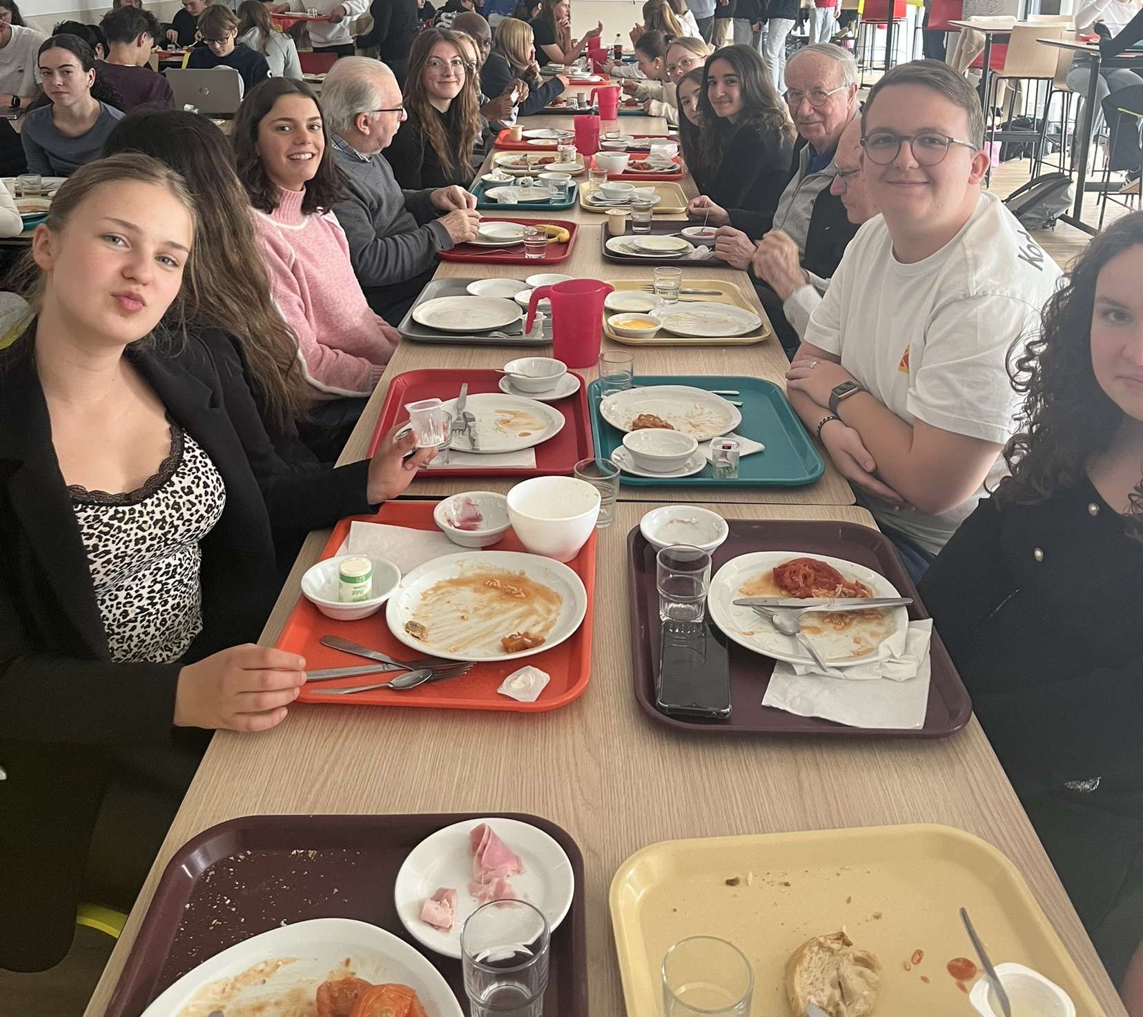 Moment de convivialité avec les Frères