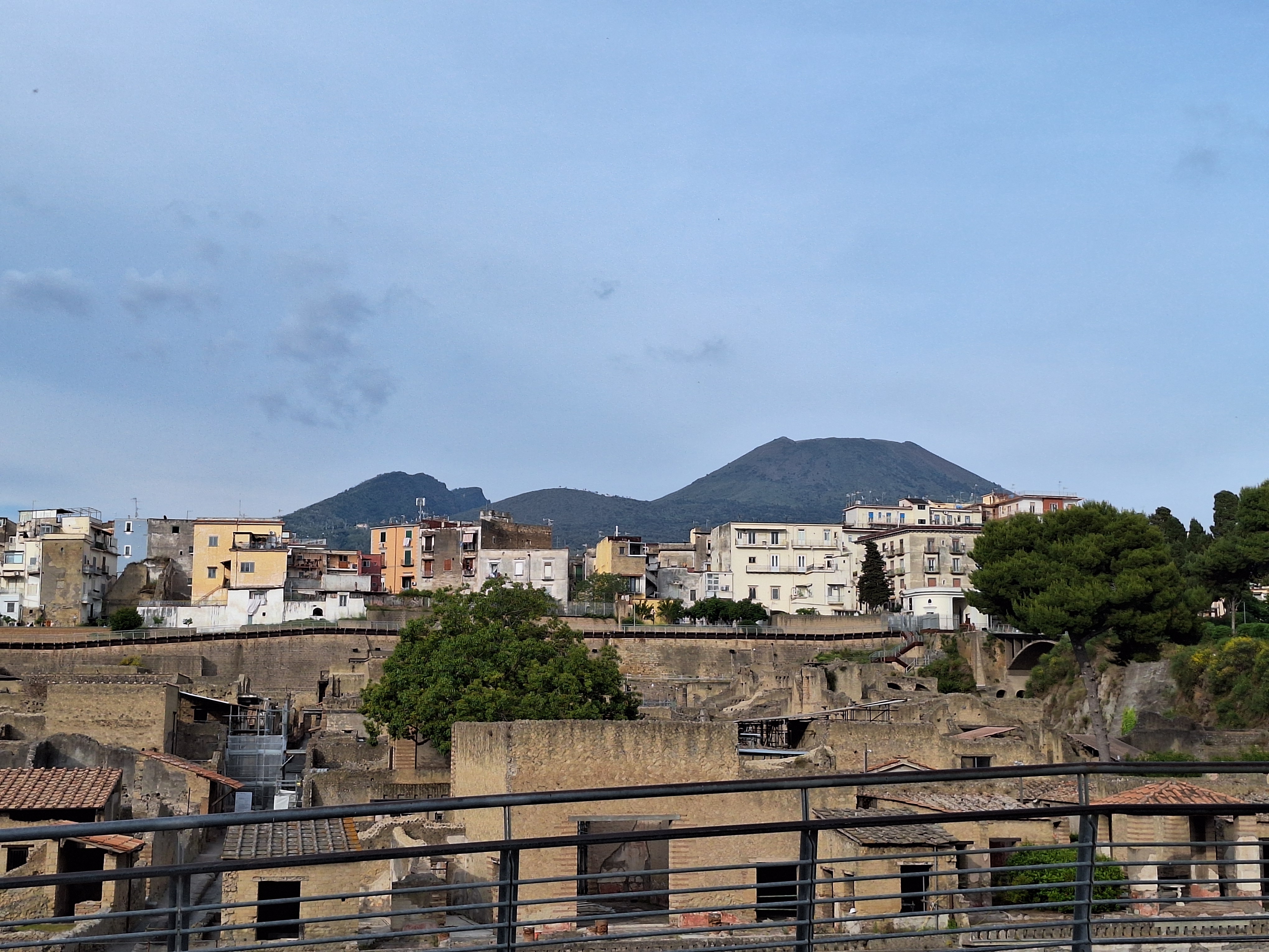 Voyage à Naples pour des élèves de 4ème du 12 au 16 mai 2025 (suite)