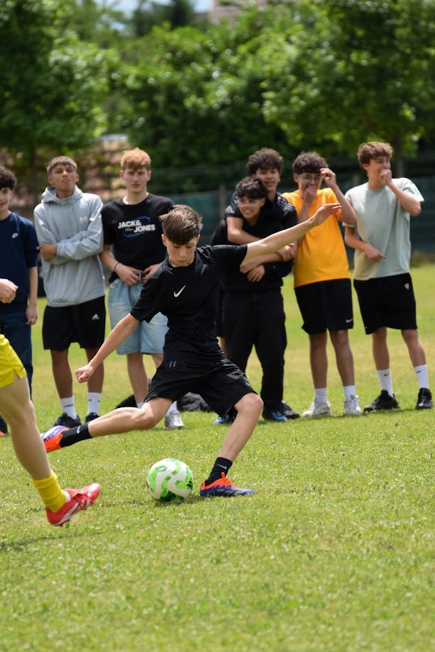 Finale de foot équipe profs/élèves de 3C