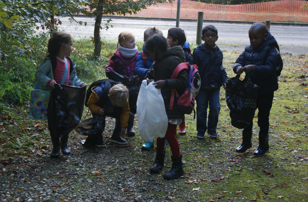 Sortie de la classe des grands en maternelle