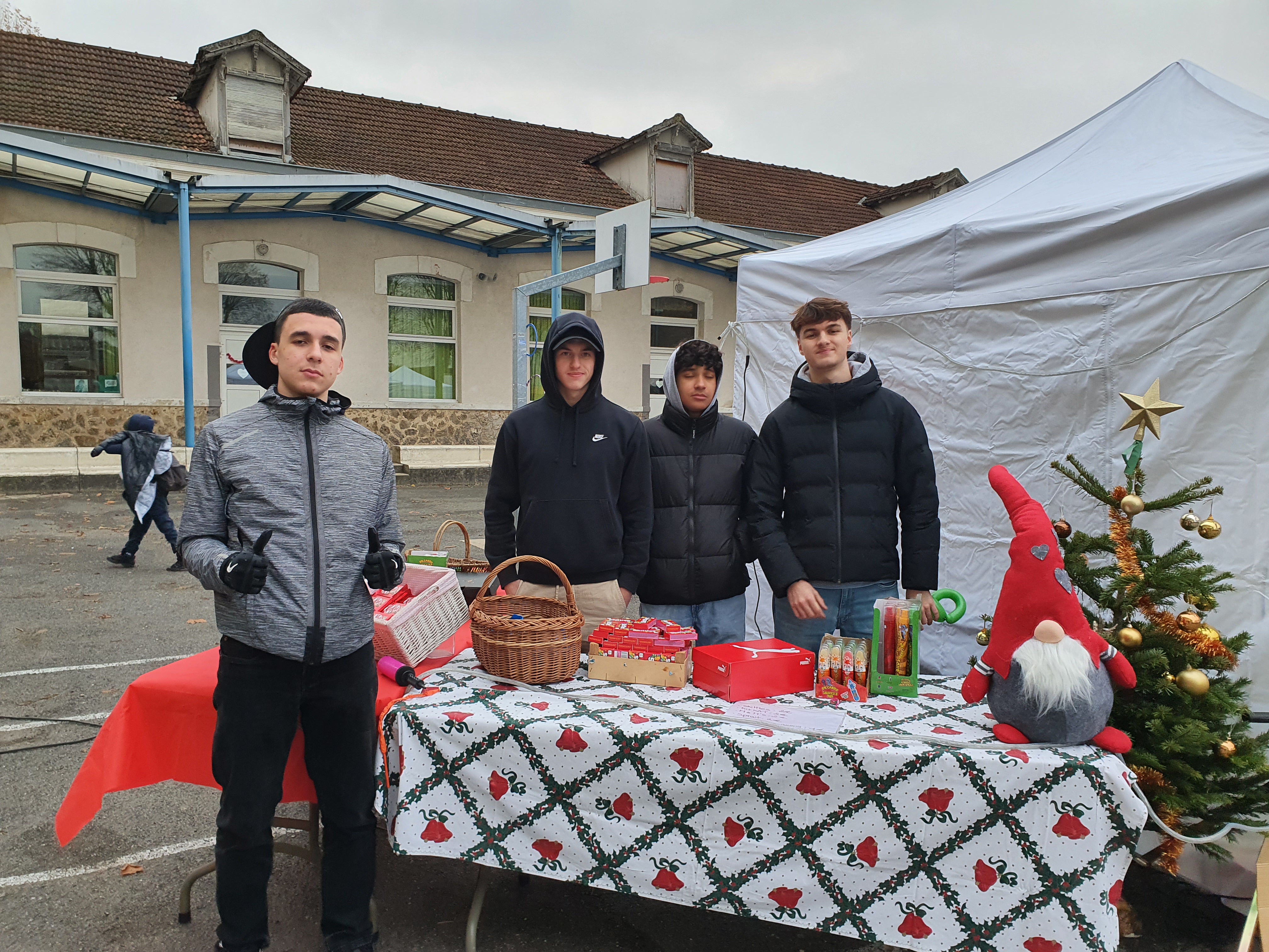 Marché des solidarités de Noël