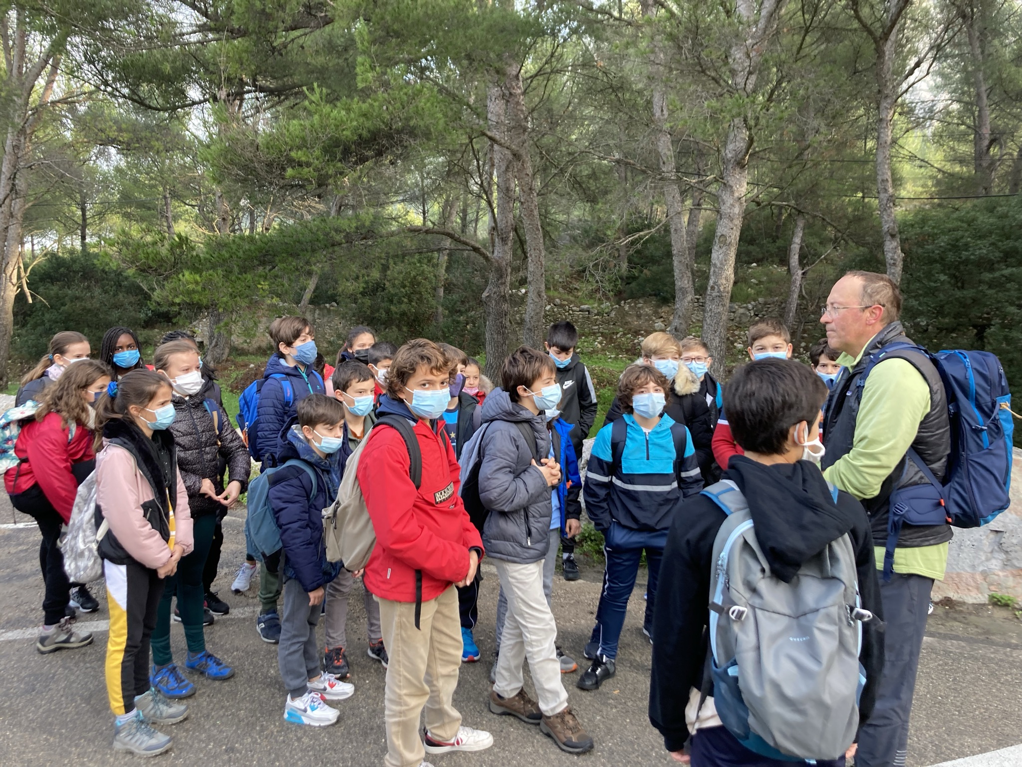 SORTIE CALANQUES 6EME A