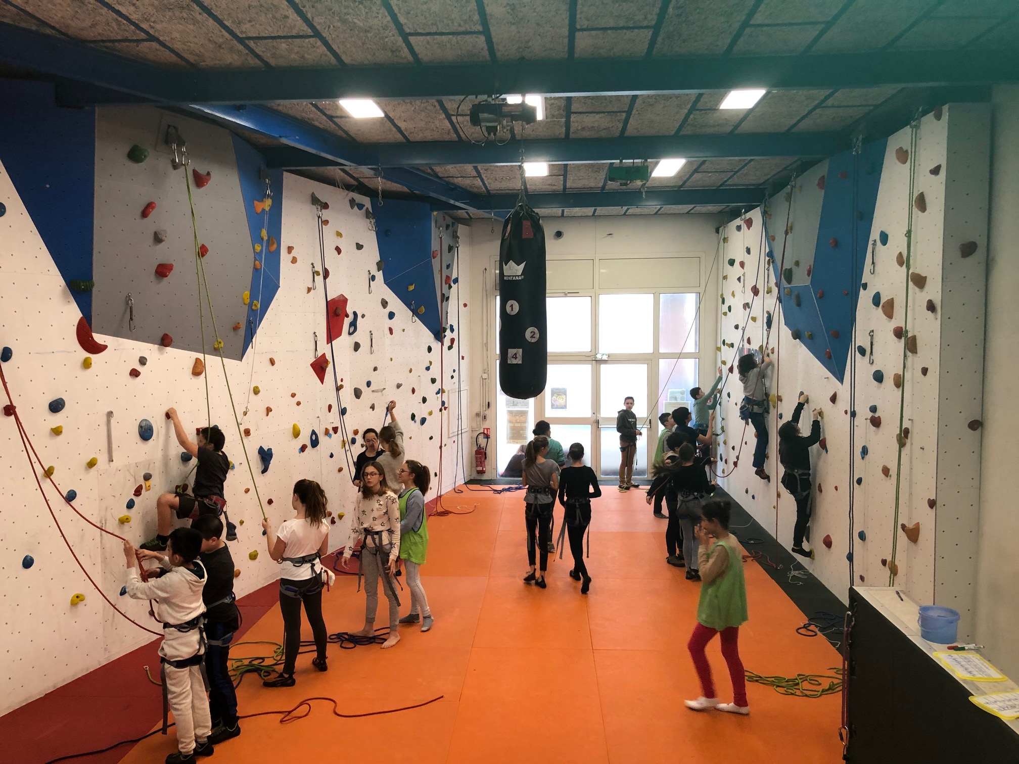COMPÉTITION D'ESCALADE