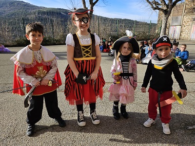 Carnaval haut en couleurs